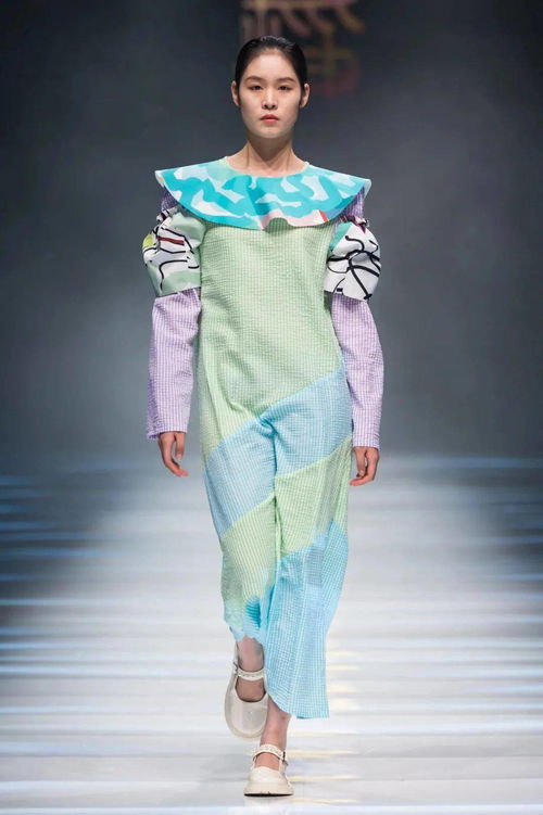 中國 河南 國際大學(xué)生時(shí)裝周 創(chuàng)新不斷,活力激揚(yáng)